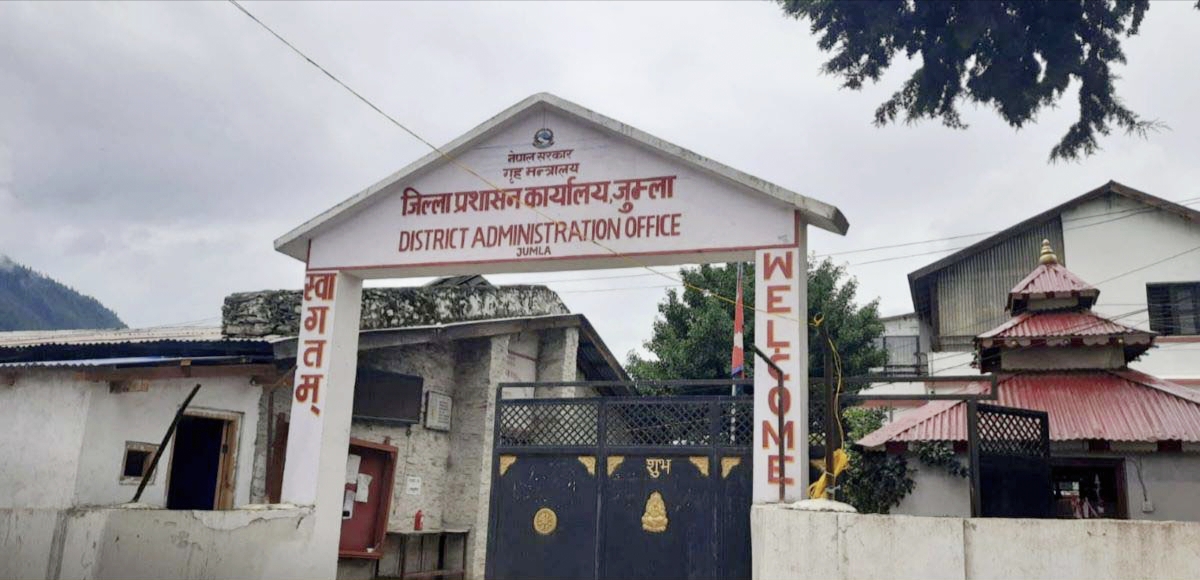 जुम्लाबाट नेपालगञ्जसम्म एम्बुलेन्स भाडा २५ हजार