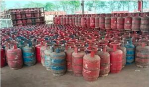 १४.२ किलोकै ग्यास सिलिन्डर बेच्ने व्यवसायीकाे घाेषणा