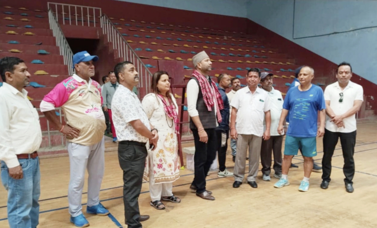 खेलकुद मन्त्री सन्तोष पाण्डे र सांसद अम्बिका काफ्लेद्वारा नेपालगन्जको खेलकुद पूर्वाधारको संयुक्त निरीक्षण